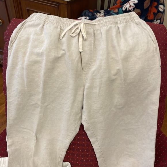 Linen vacation slacks, XL Men’s, 29 lengths-one white and one khaki - Picture 2 of 7